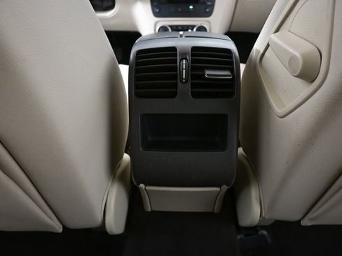 Used 2014 Mercedes-Benz GLK 350 2WD image 18