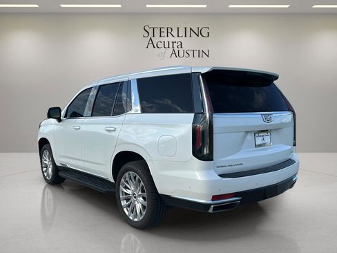 Used 2024 Cadillac Escalade Premium Luxury RWD image 7