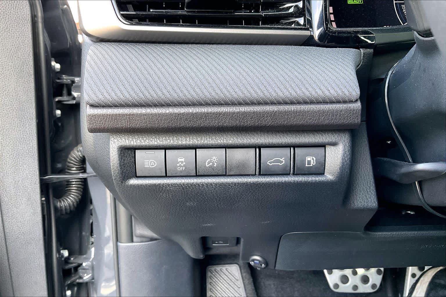 Certified 2026 Toyota Camry SE w/ Preferred Package 1 (TMS) FWD image 33