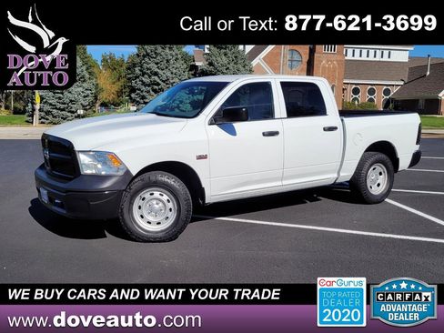 Used 2014 RAM 1500 4x4 Crew Cab image 1