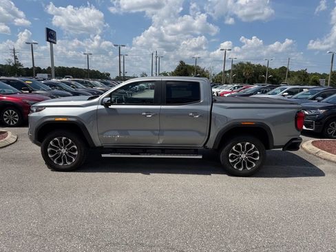 Used 2023 GMC Canyon Denali AWD/4WD image 10