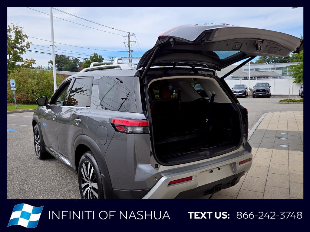 Used 2023 Nissan Pathfinder Platinum AWD/4WD image 22