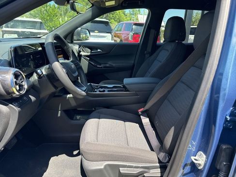 New 2026 Chevrolet Equinox LT w/ Safety and Technology Package FWD image 10