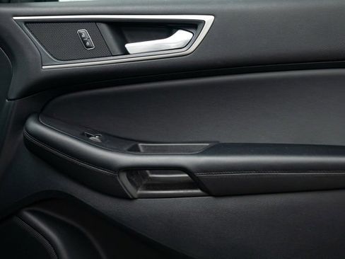 Used 2022 Ford Edge SEL w/ Convenience Package image 29