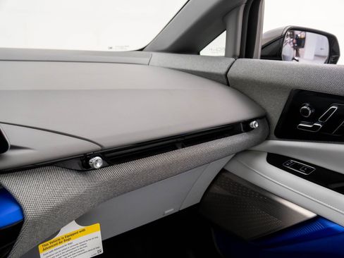 New 2026 Cadillac Optiq Sport 1 image 32