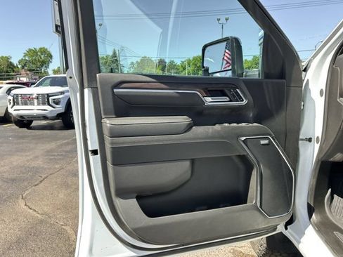 Used 2024 GMC Sierra 2500 SLT AWD/4WD image 27