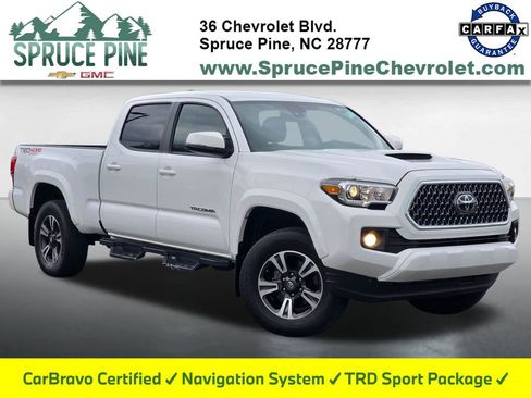 Used 2019 Toyota Tacoma TRD Sport AWD/4WD image 1