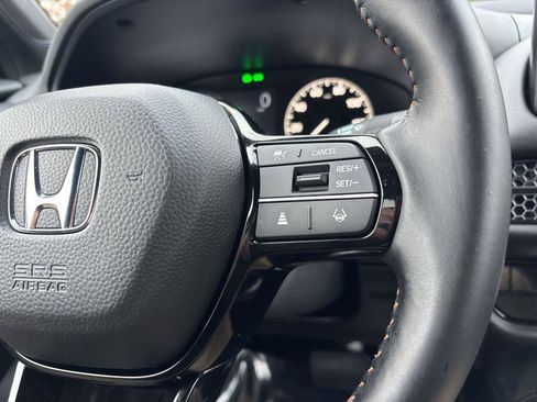 Certified 2025 Honda HR-V Sport image 19