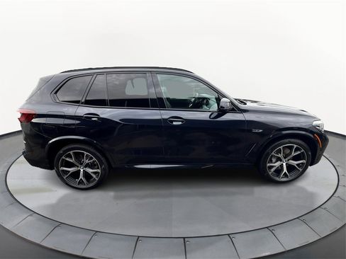 Certified 2022 BMW X5 xDrive45e w/ M Sport Package image 4