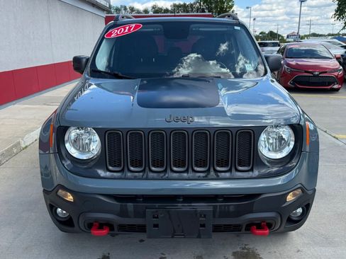 Used 2017 Jeep Renegade Trailhawk w/ Premium Trailhawk Package AWD/4WD image 5
