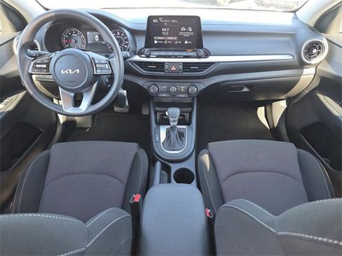 Used 2023 Kia Forte LXS w/ LXS Technology Package image 14