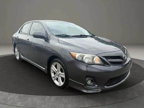 Used 2013 Toyota Corolla S w/ Premium Pkg FWD image 3