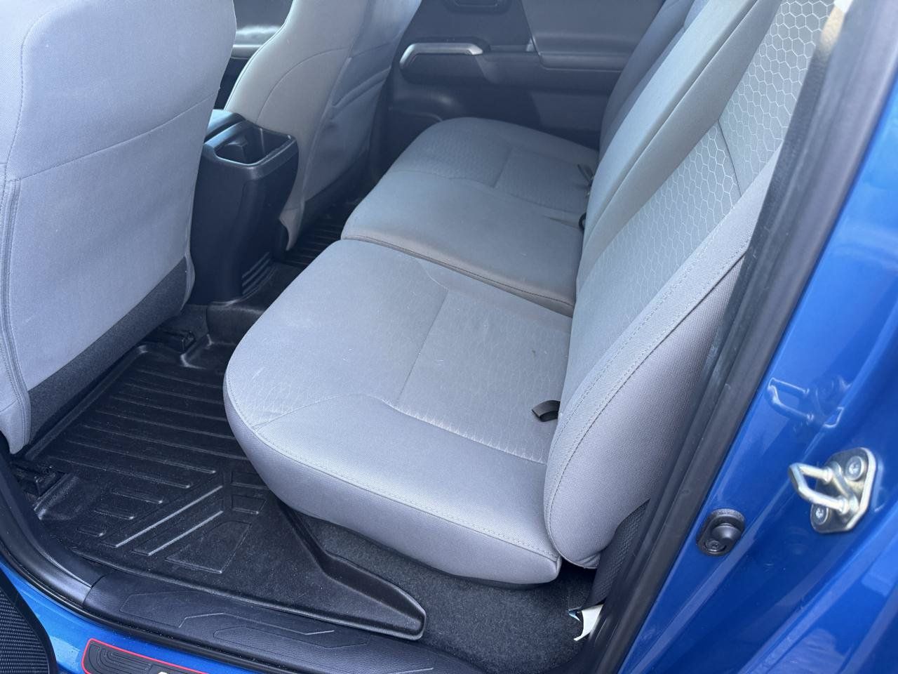 Used 2016 Toyota Tacoma SR5 RWD image 10