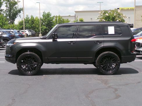 Used 2025 Lexus GX 550 w/ Cold Area Package AWD/4WD image 5