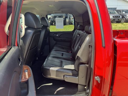 Used 2007 Chevrolet Silverado 2500 LTZ w/ Safety Package AWD/4WD image 9