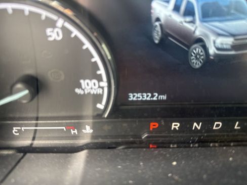 Used 2023 Ford Maverick Lariat w/ Lariat Luxury Package image 11