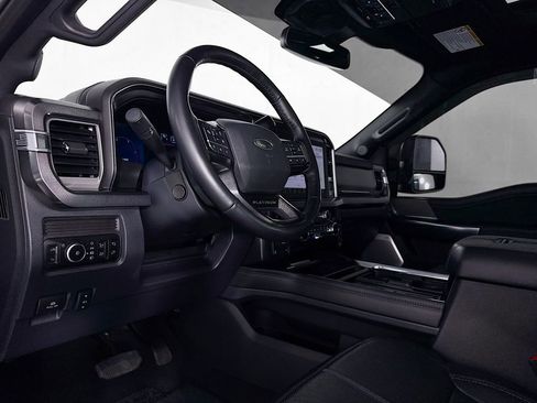 Used 2025 Ford F350 Platinum w/ FX4 Off-Road Package AWD/4WD image 14