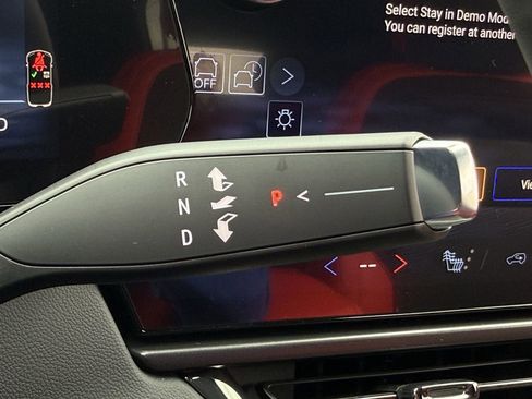 New 2026 Chevrolet Equinox EV RS image 17