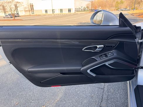 Used 2014 Porsche 911 Turbo S image 21