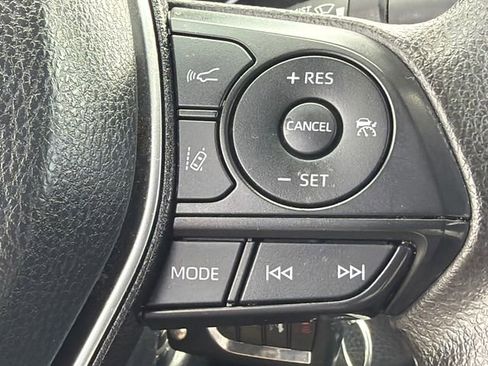 Used 2020 Toyota Camry LE FWD image 25