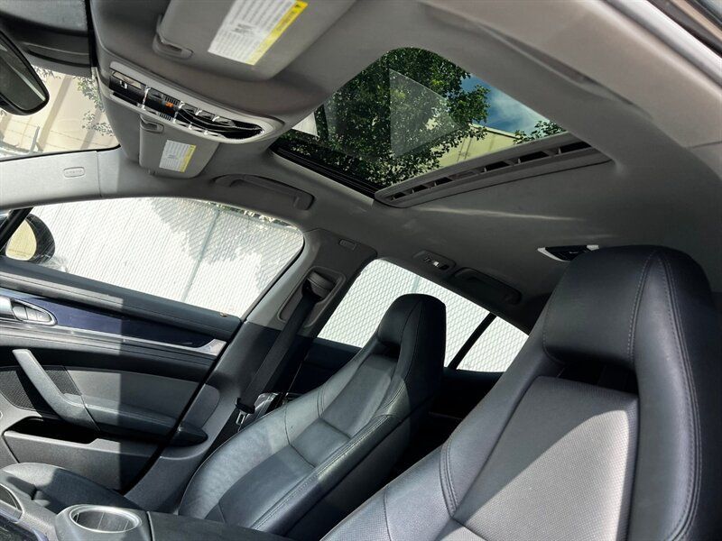 Used 2014 Porsche Panamera S RWD image 16