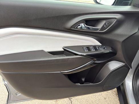 Used 2024 Chevrolet Trax LT w/ Driver Confidence Package image 13