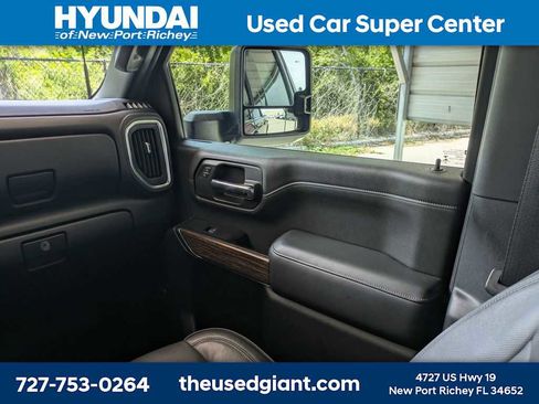 Used 2020 Chevrolet Silverado 3500 High Country w/ Technology Package AWD/4WD image 21