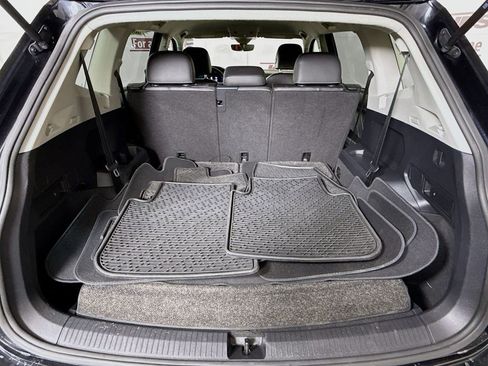 Used 2023 Volkswagen Tiguan SE FWD image 27