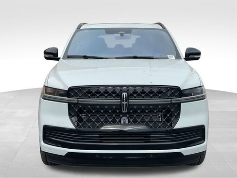 New 2025 Lincoln Navigator Reserve w/ Jet Appearance Package image 7