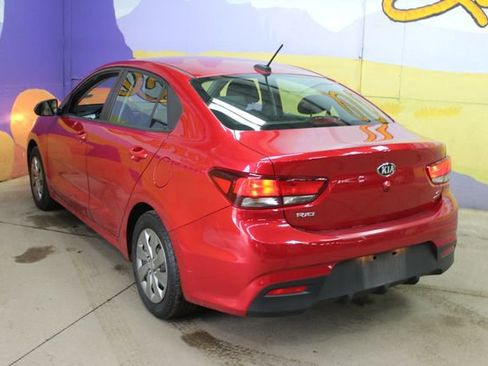 Used 2019 Kia Rio S image 6