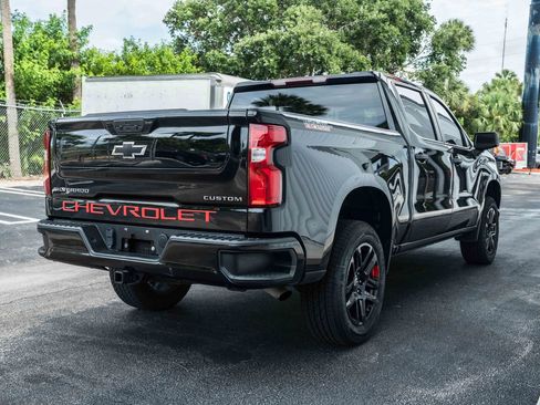 Used 2022 Chevrolet Silverado 1500 Custom Trail Boss AWD/4WD image 9