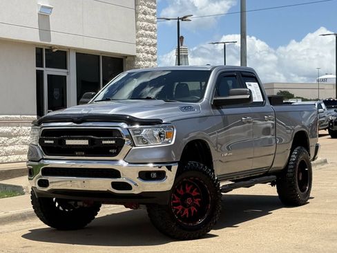 Used 2021 RAM 1500 Big Horn AWD/4WD image 2