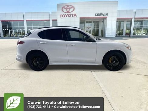 Used 2021 Alfa Romeo Stelvio Ti w/ Nero Edizione image 6