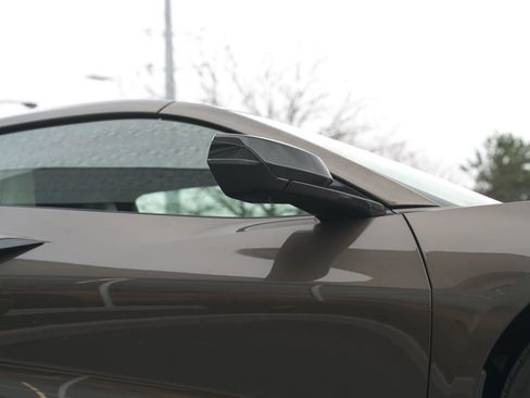 Used 2020 Chevrolet Corvette Stingray w/ Z51 Performance Package image 27