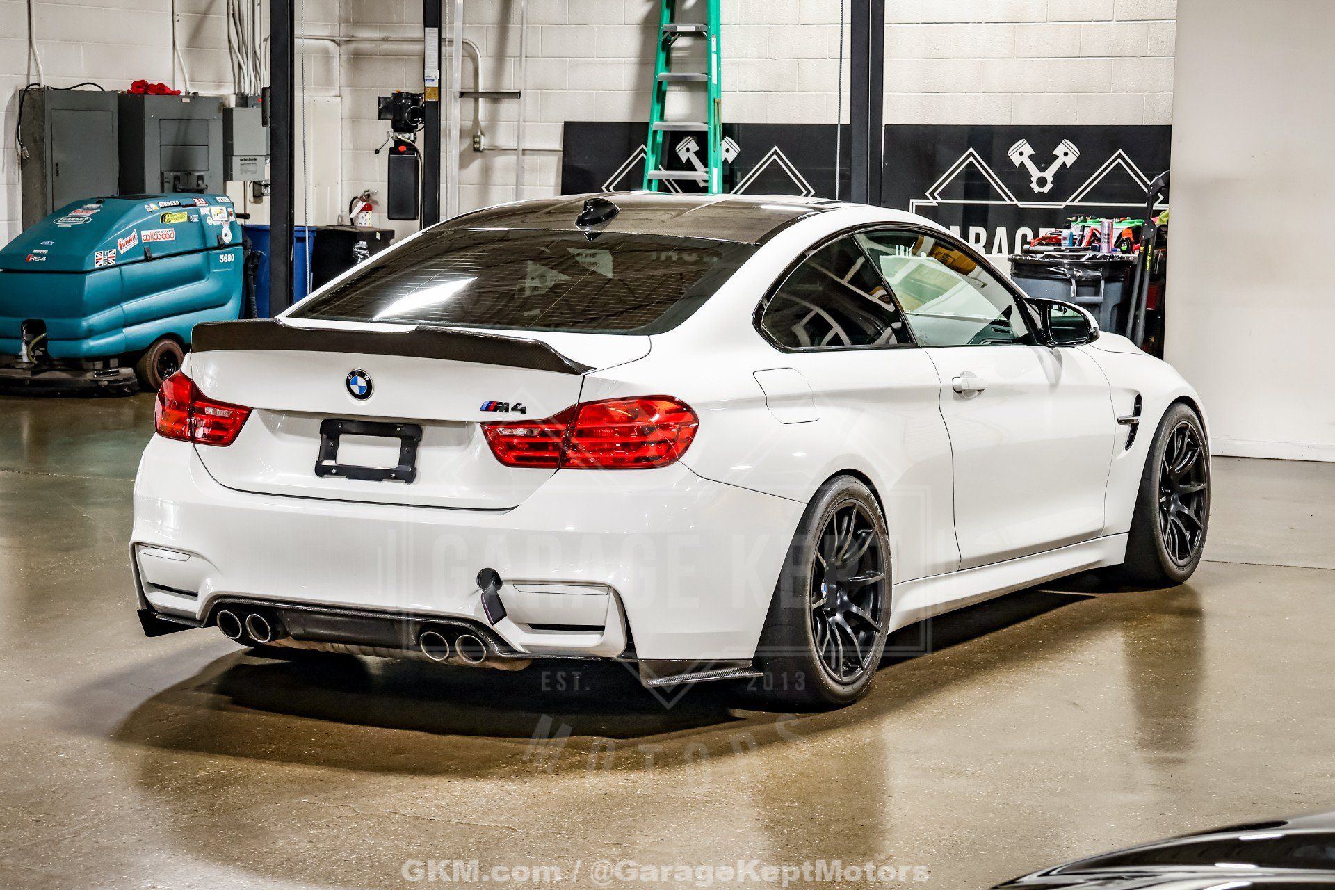 Used 2015 BMW M4 Coupe RWD image 8