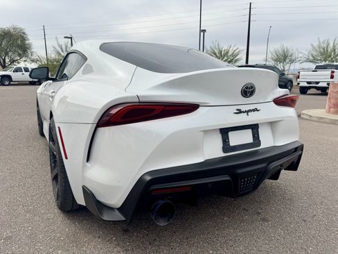 Used 2022 Toyota Supra Premium w/ Driver Assist Package image 8