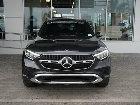 Used 2026 Mercedes-Benz GLC 300 image 3