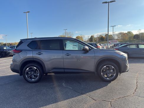 New 2026 Nissan Rogue SV image 4
