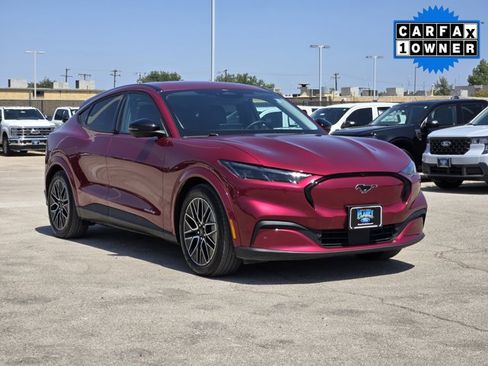 Certified 2025 Ford Mustang Mach-E Premium RWD image 3