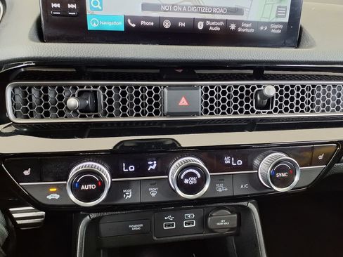 Used 2022 Honda Civic Sport Touring image 31