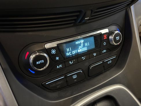 Used 2013 Ford Escape SE image 18