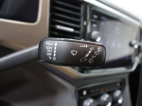 Used 2019 Volkswagen Atlas SEL Premium AWD/4WD image 37