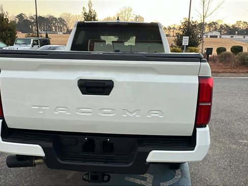 Used 2024 Toyota Tacoma SR5 image 9