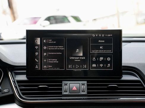 Used 2025 Audi Q5 Prestige image 14