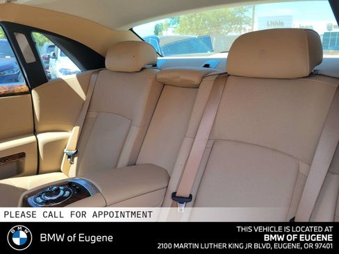 Used 2012 Rolls-Royce Ghost RWD image 21