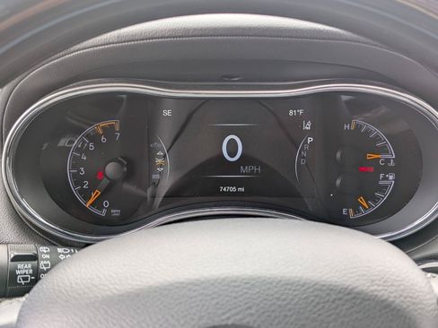Used 2021 Jeep Grand Cherokee Overland AWD/4WD image 11