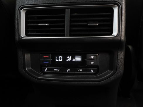 Used 2024 Volkswagen Atlas SEL Premium R-Line AWD/4WD image 13