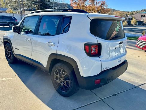Used 2020 Jeep Renegade Altitude image 4