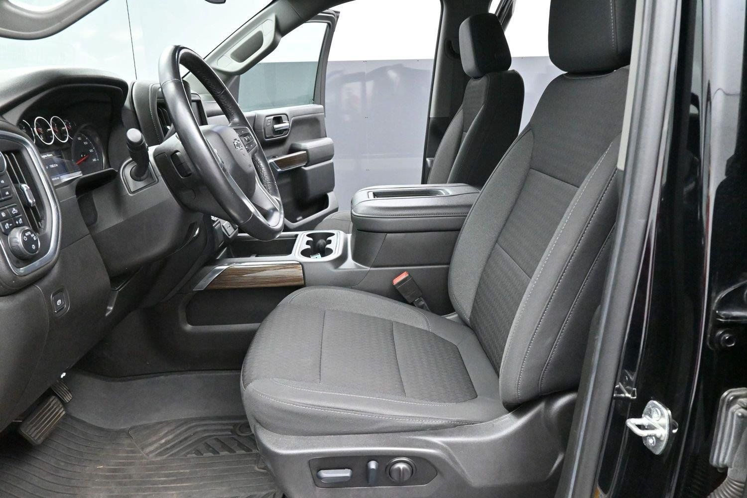 Used 2022 Chevrolet Silverado 1500 RST AWD/4WD image 13