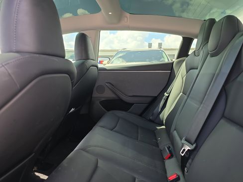 Used 2025 Tesla Model 3 Long Range image 13